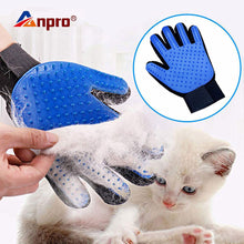 Load image into Gallery viewer, Pet Glove Cat Grooming Glove Cat Hair Deshedding